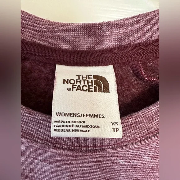 The North Face Women’s Heritage Patch Crew - Picture 4 of 10